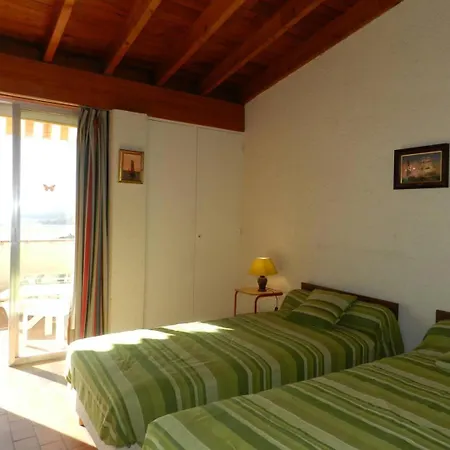 Lv005-065 Appt 2 Pieces 4 Couchages