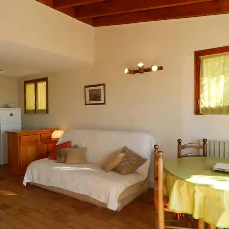 Lv005-065 Appt 2 Pieces 4 Couchages