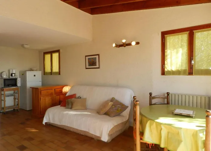 Lv005-065 Appt 2 Pieces 4 Couchages